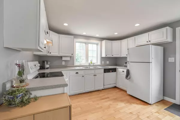 Saco, ME 04072,22 Ryan RD