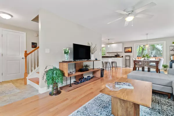 South Portland, ME 04106,37 Barberry Creek RD