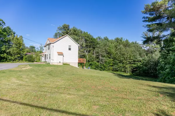 Frankfort, ME 04438,5 Yeager RD