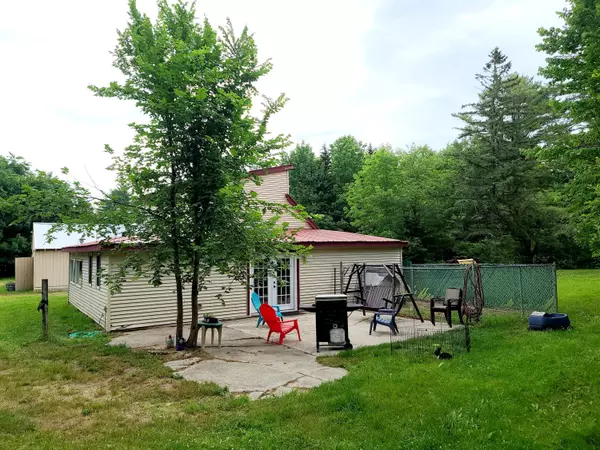 Hartford, ME 04220,616 Church ST