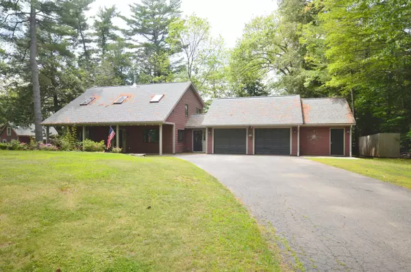 Newport, ME 04953,354 Durham Bridge RD