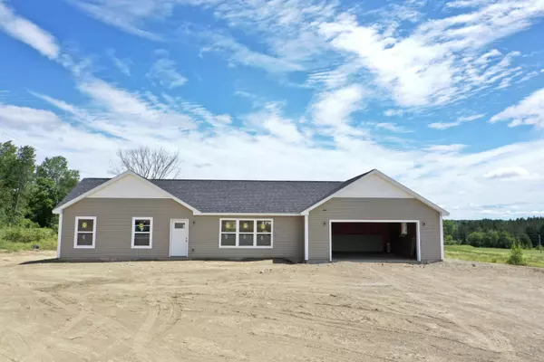 Hermon, ME 04401,139 Amberside DR