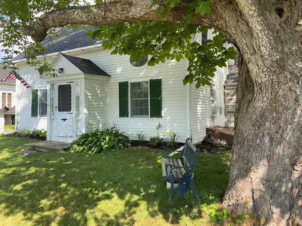 10 & 12 The Kings HWY, Newcastle, ME 04553