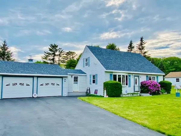 Orland, ME 04472,667 Acadia HWY