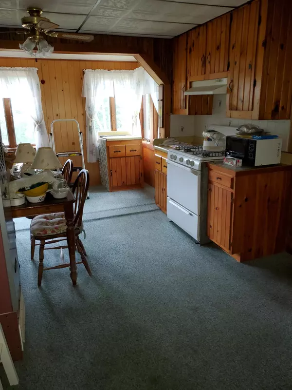 Rumford, ME 04276,8 Alexander AVE