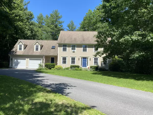57 Underhill DR, Gorham, ME 04038