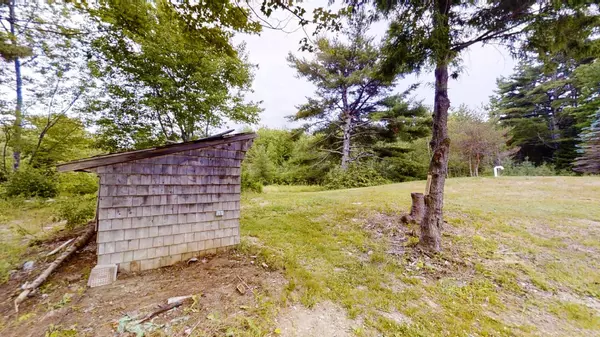 Waldoboro, ME 04572,363 Feylers Corner RD