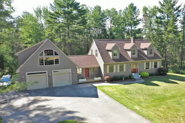 1182 Hudson RD, Glenburn, ME 04401