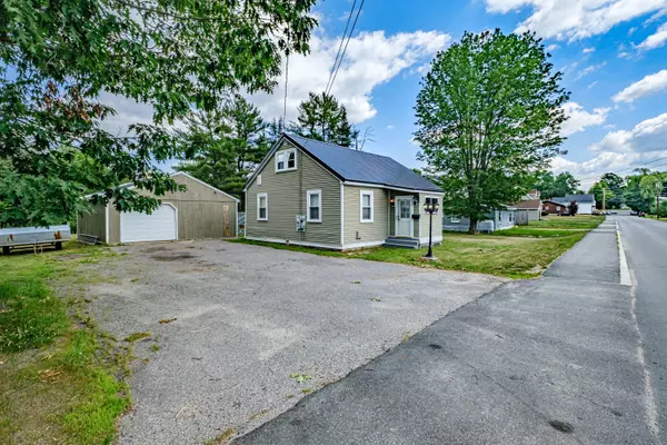 Gorham, ME 04038,250 Huston RD