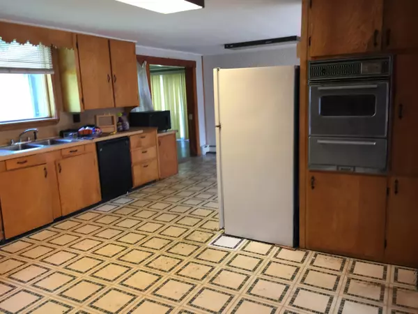 Phillips, ME 04966,35 Dodge RD