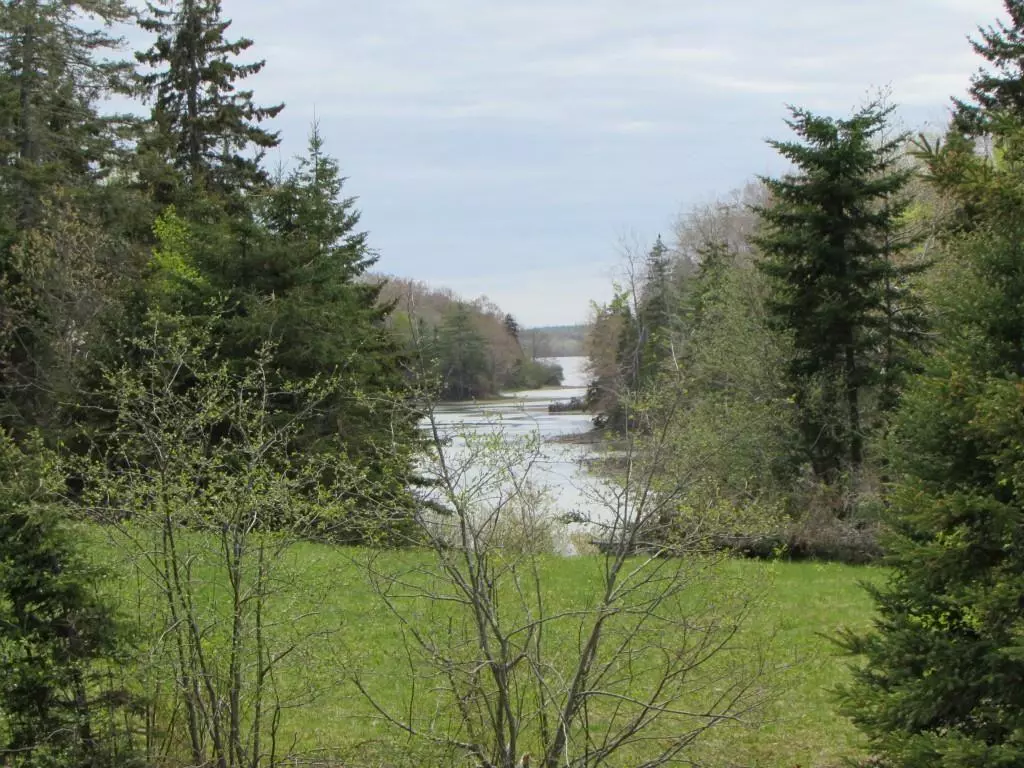 Penobscot, ME 04476,2 Wardwell Point Road RD