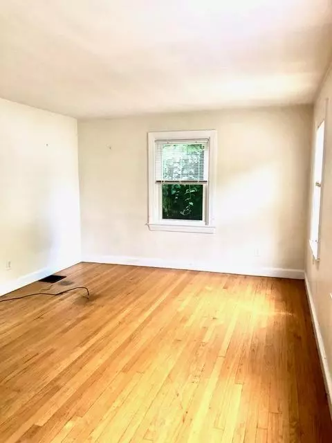 Portland, ME 04103,11 Oregon ST