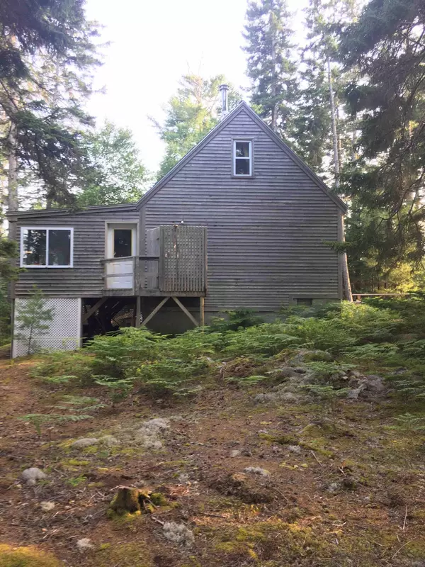 Vinalhaven, ME 04863,140 Boy Scout Point RD