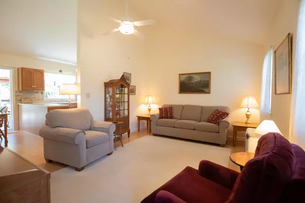 Yarmouth, ME 04096,9 Riverbend DR #9