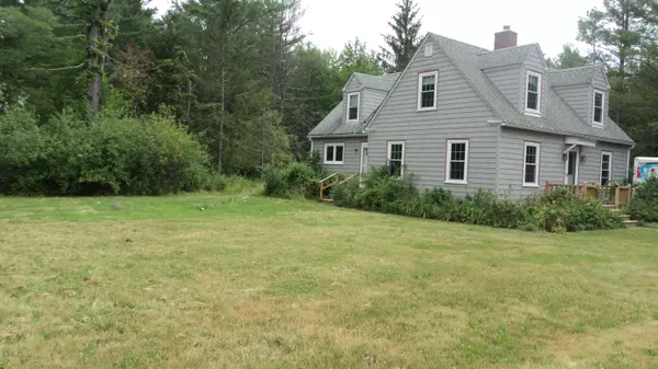 5 Charles ST, Orono, ME 04473