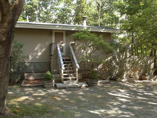 27 Eagle Lake Road RD, Bar Harbor, ME 04609