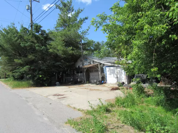 4201 Broadway, Kenduskeag, ME 04450