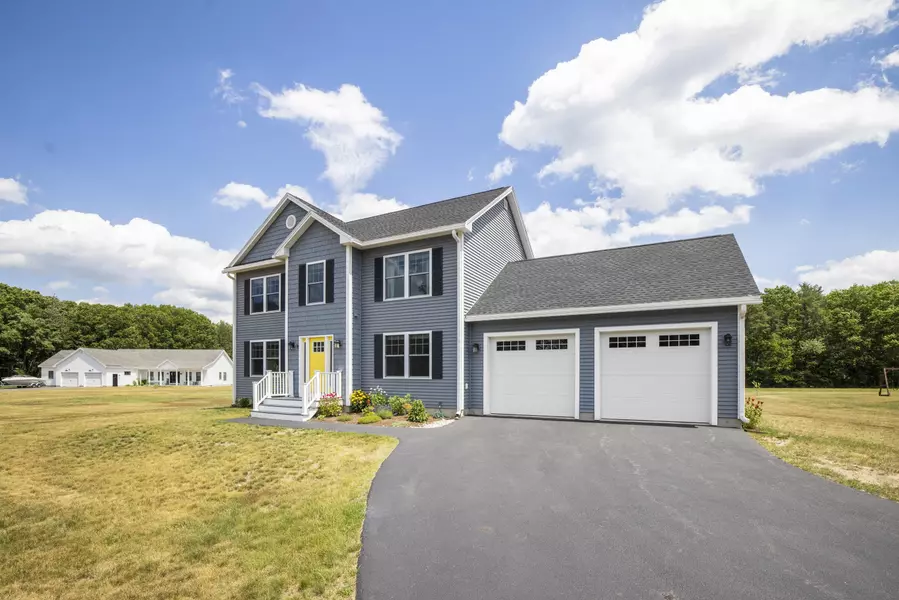 5 Mabry LN, Kennebunk, ME 04043