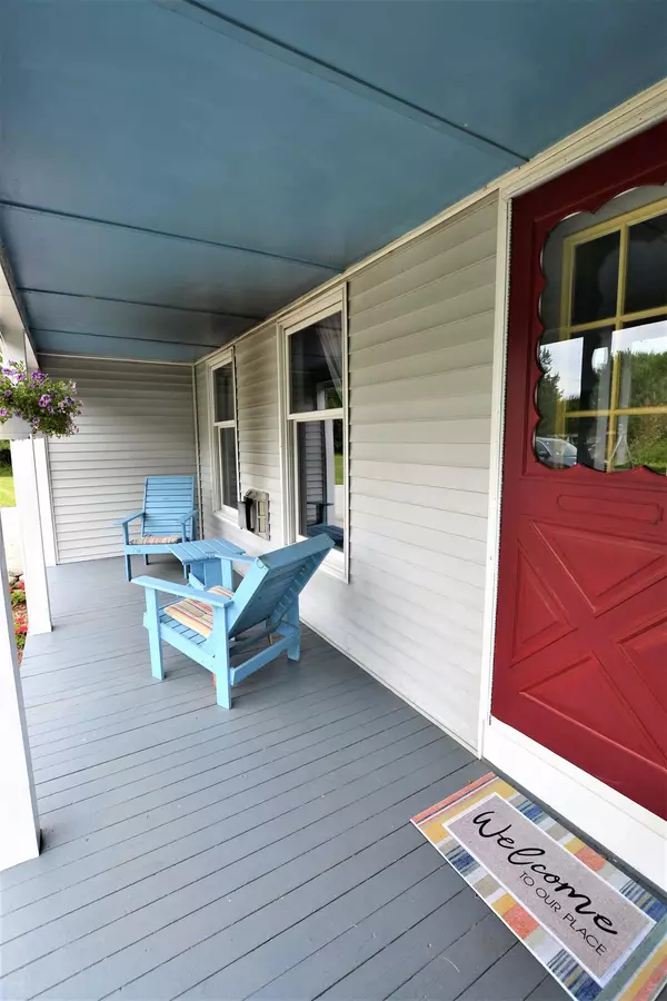 Holden, ME 04429,841 Eastern AVE