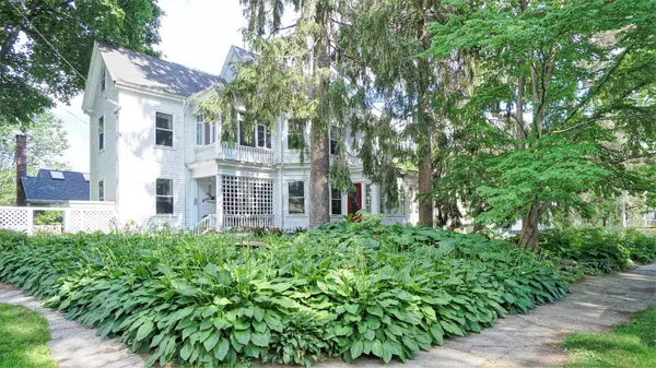 67 Highland ST, Portland, ME 04103