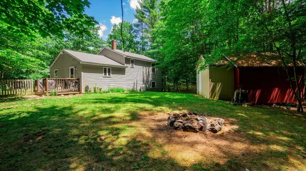 New Gloucester, ME 04260,86 Waterman DR