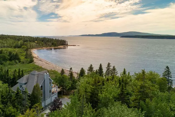 137 Deep Cove RD, Winter Harbor, ME 04693