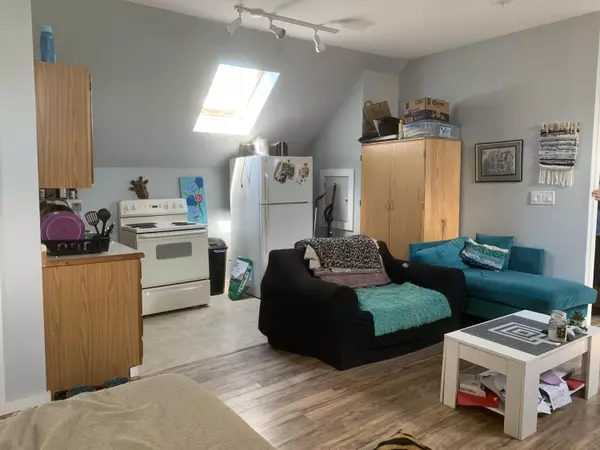 Portland, ME 04103,589 Riverside ST