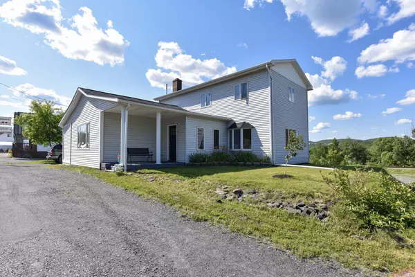 Madawaska, ME 04756,586 Main ST