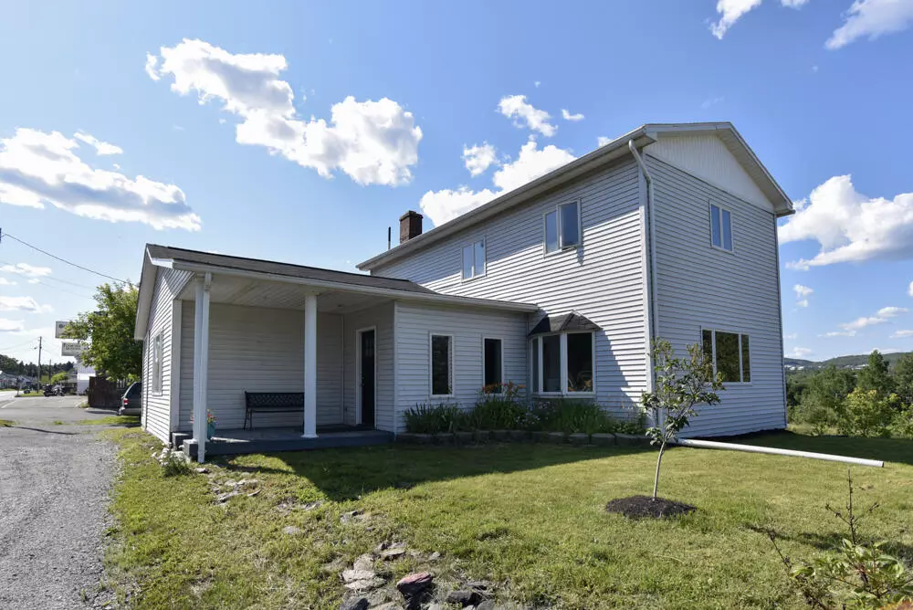 Madawaska, ME 04756,586 Main ST