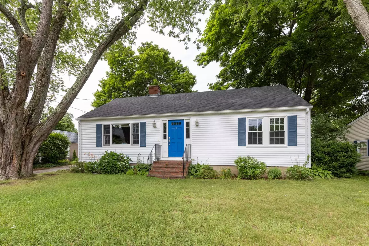 Kittery, ME 03904,5 Colonial RD