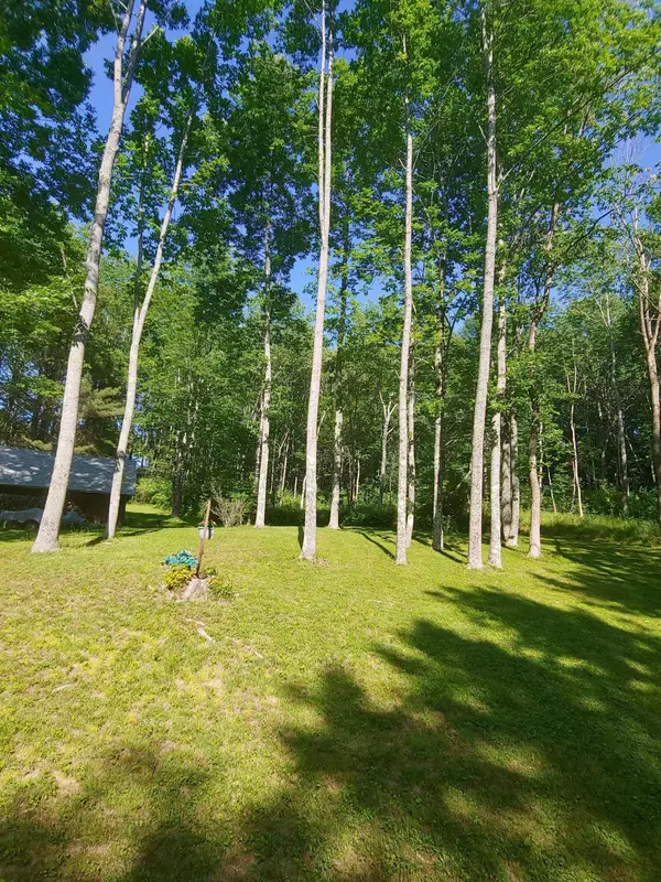 Richmond, ME 04357,18 Mitchell RD