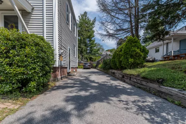 Portland, ME 04102,607 Brighton AVE