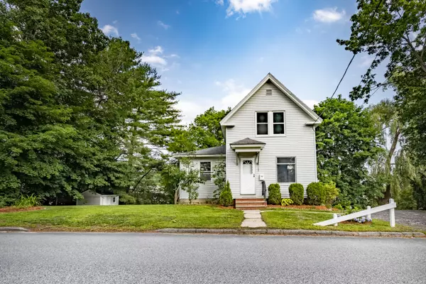 169 Lake Auburn AVE, Auburn, ME 04210