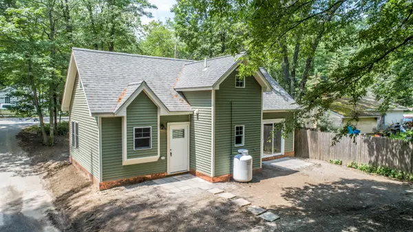 Lyman, ME 04002,2 Roy ST