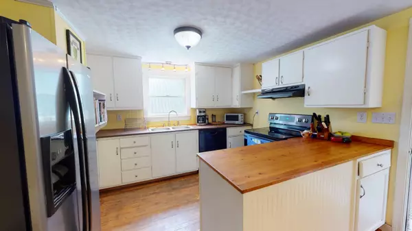 Gardiner, ME 04345,11 Marston RD