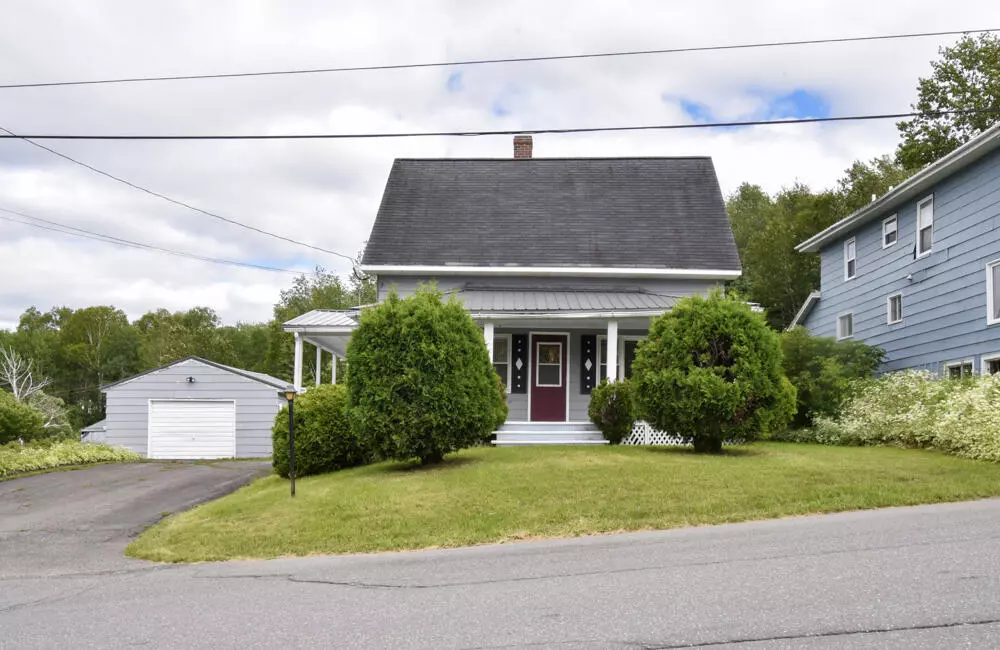 Madawaska, ME 04756,136 3rd AVE