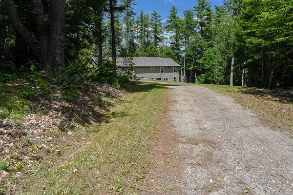 75 Nash LN, Jefferson, ME 04348