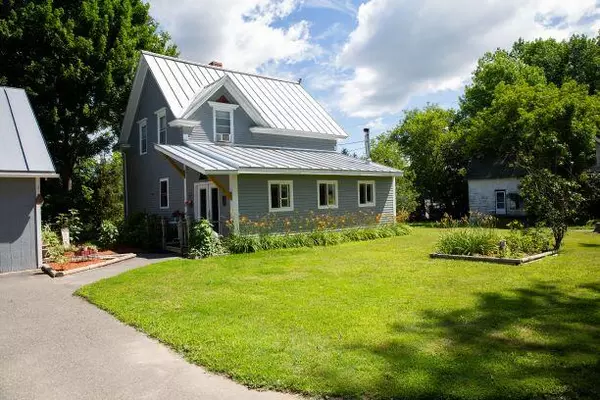 Clinton, ME 04927,29 High ST