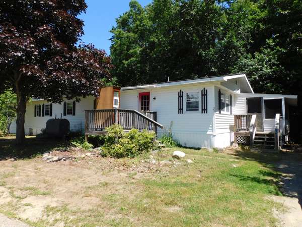 23 Demont DR, Milford, ME 04461