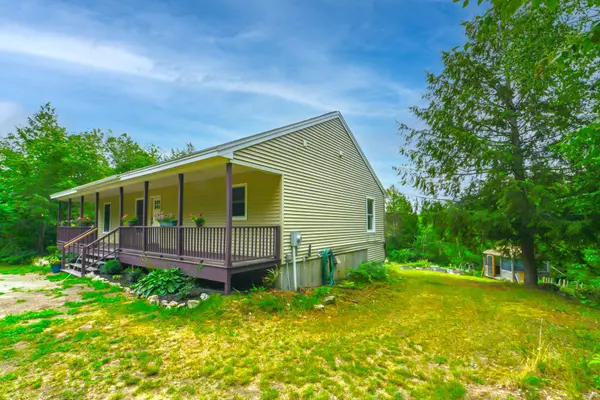 Naples, ME 04055,25 Fern AVE