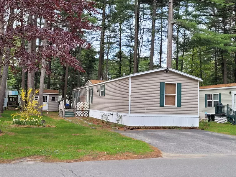 33 Franklin Pkwy, Brunswick, ME 04011