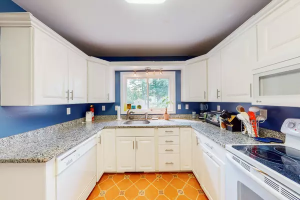 Ogunquit, ME 03907,43 Obeds LN