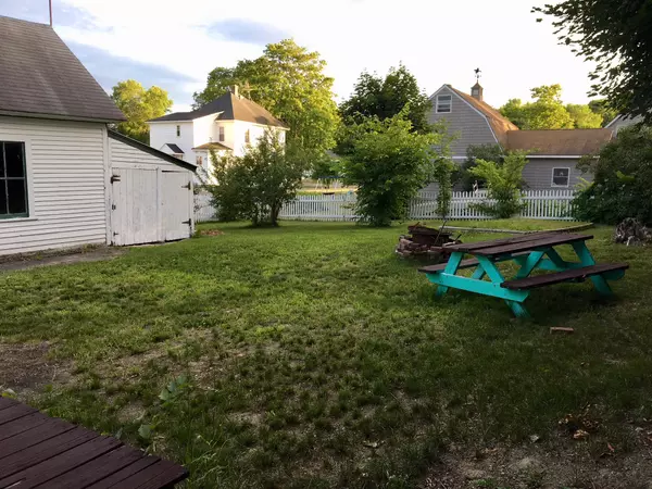 Millinocket, ME 04462,92 Lincoln ST