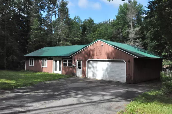 192 Patterson RD, Hampden, ME 04444