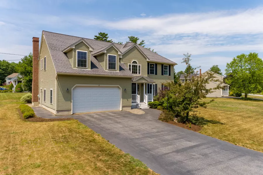 12 Mountain Ash AVE, Brunswick, ME 04011