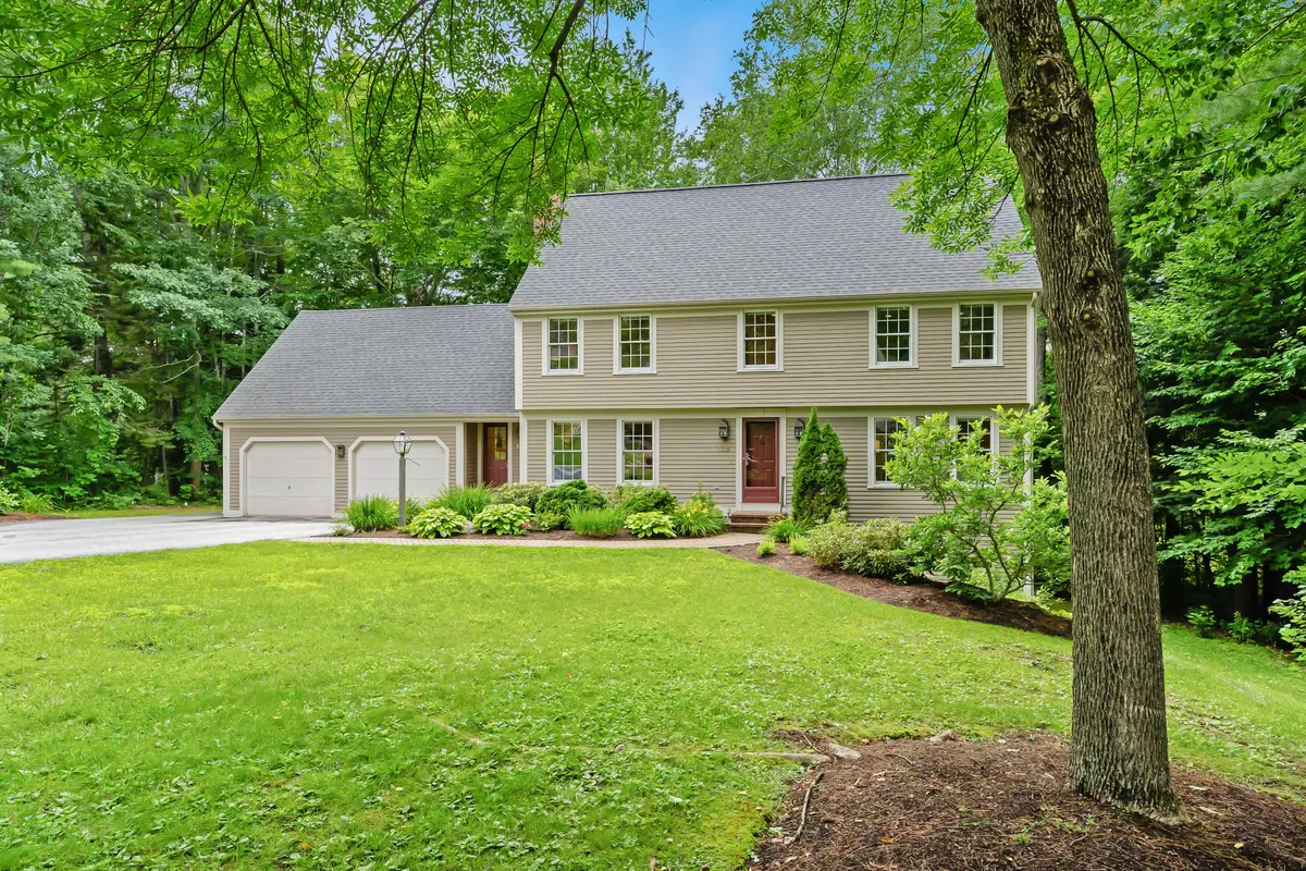 Yarmouth, ME 04096,325 Oakwood DR