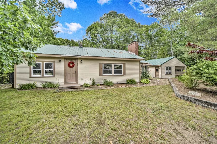 22 Lamb Farm RD, Brunswick, ME 04011