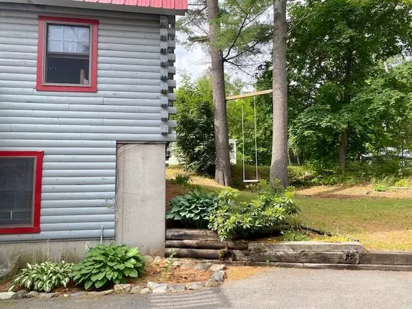 Greenville, ME 04441,18 S Birch ST