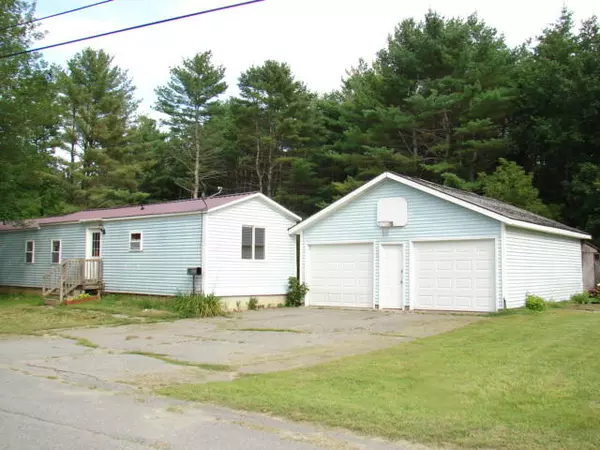 61 Nichols ST, Madison, ME 04950