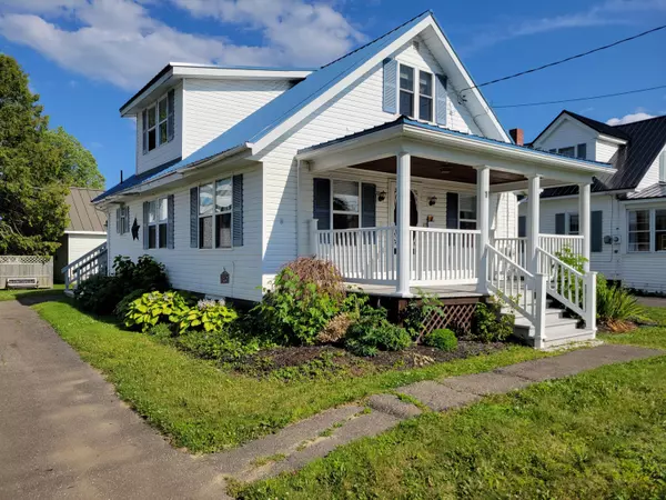 15 Brunswick AVE, Fort Fairfield, ME 04742